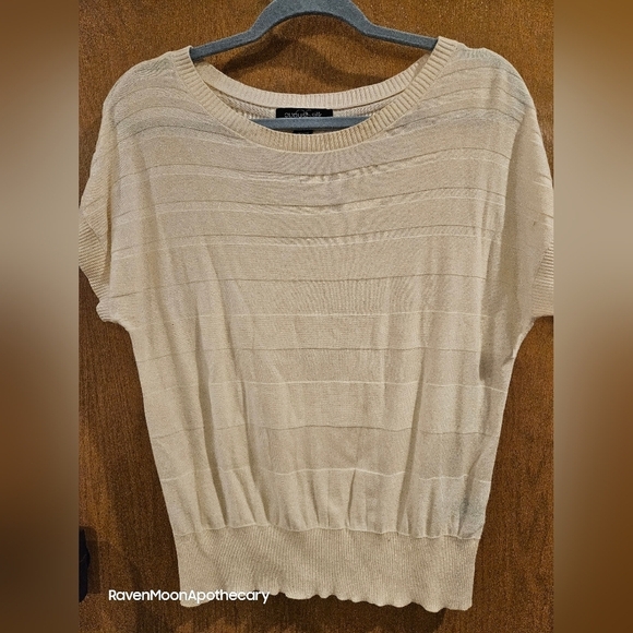 August SIlk Top - Picture 1 of 5